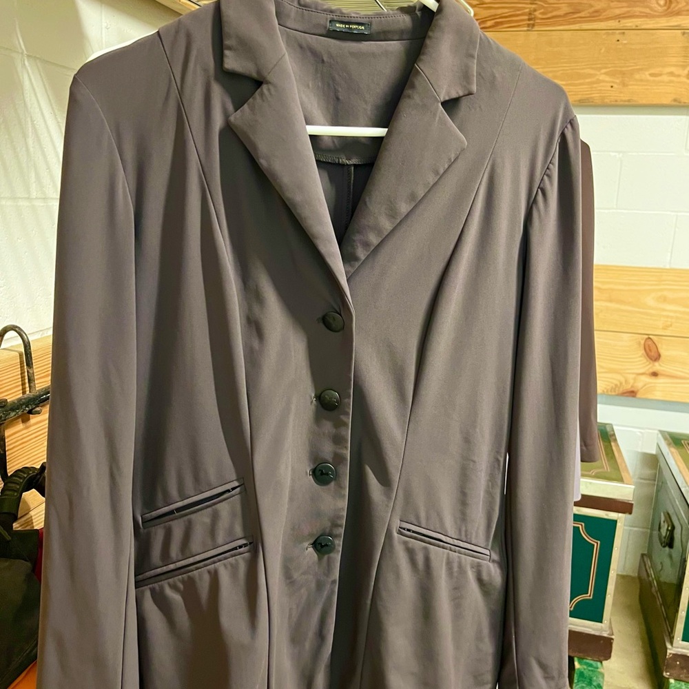 Brown RJ Classics Show Coat 8L